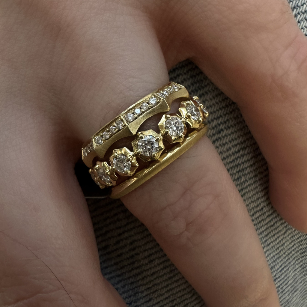Sophisticate Eternity Band