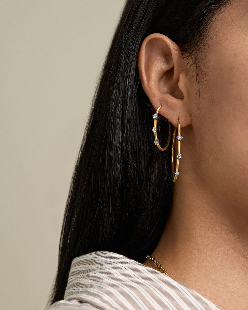 Two-Tone Small Penelope Plié Hoops